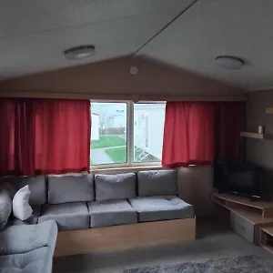 Ash Close 64- Blue Dolphin Heaven - Budget Caravan Gristhorpe